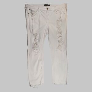 Torrid Jeans Size 16 Crop Boyfriend Straight Stretch Distressed White